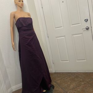 David’s Bridal Sz 8 Dress Plum Purple Beaded Strapless Slimming Waist Maxi